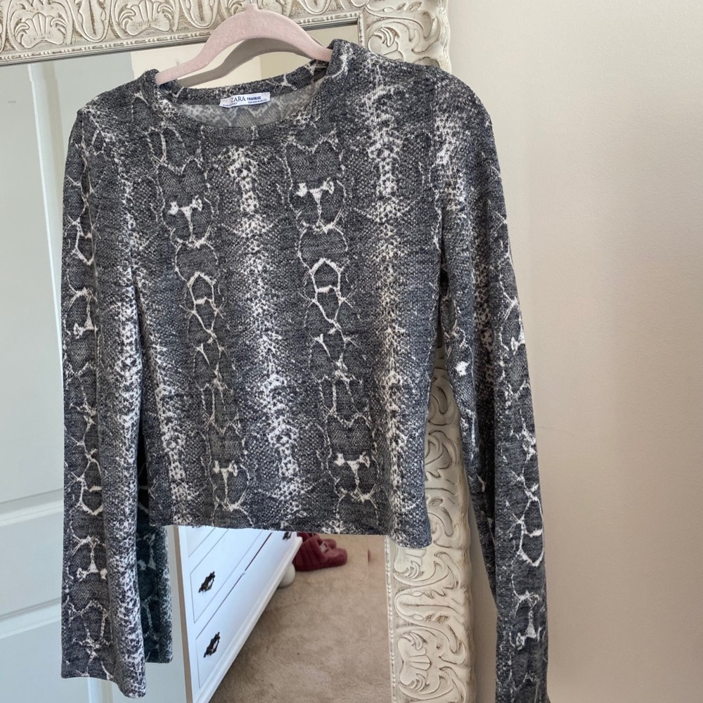 Zara- Snake print crop